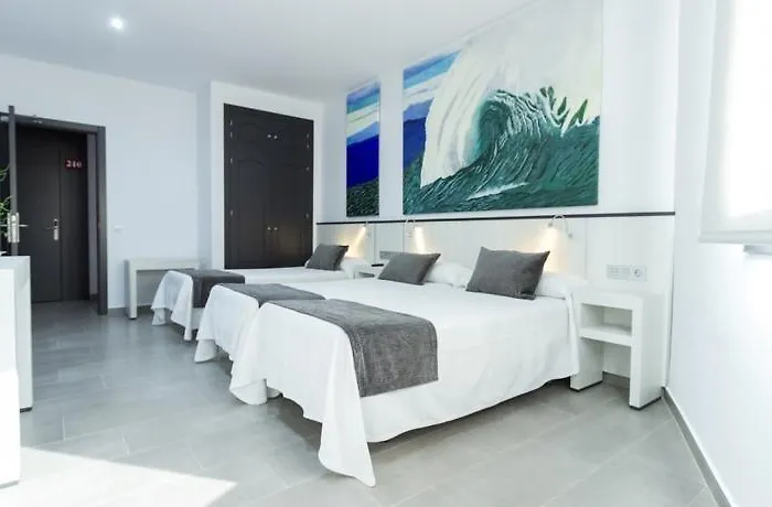 El Yunque ゲストハウス コニル・デ・ラ・フロンテラ